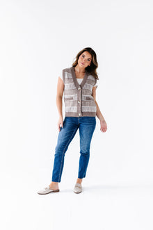  Gwyneth Textured Sweater Vest