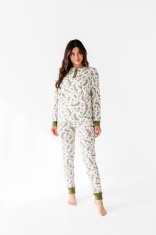  Women's Merry Berry Pajama Set