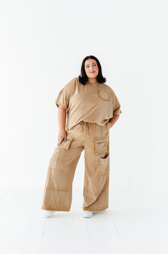 Kynlee Cargo Set in Taupe