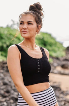  Surfer Crop in Black