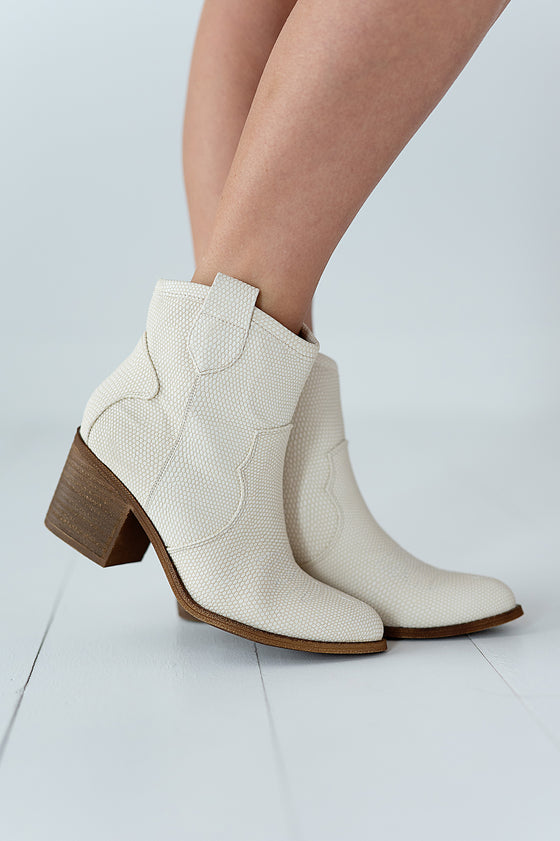 Unite Western Boot in Natural