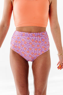  Mid Rise Bottoms in Daisy Sunrise